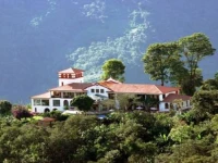 Gloria Coroico 3*