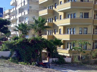 Gold Twins Suit Hotel