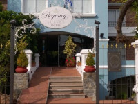 Regency Carrasco - Suites & Boutique Hotel