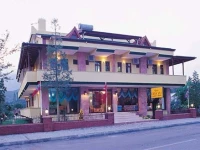 Deja Vu Boutique 4*