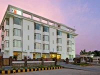 Clarks Inn Alwar 3*