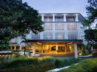 Santika Bandung 4*