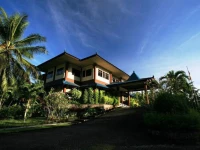 Tasik Ria Resort 3*