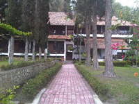 Pandu Lakeside Tuktuk