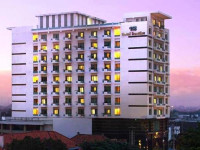 Santika Pandegiling Hotel Surabaya
