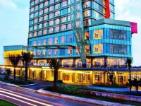 Atria Hotel & Conference Gading Serpong 4*