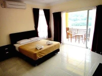 Lake Chini Resort 