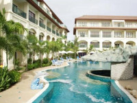 Club Lersuang Apartments
