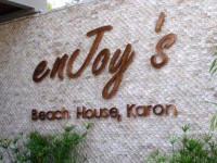 Enjoys Beach House Karon