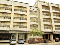 Artina Suites