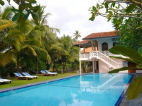 Wunderbar Beach Hotel
