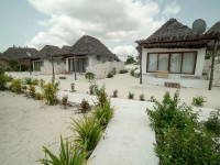 Zanbluu Beach Hotel
