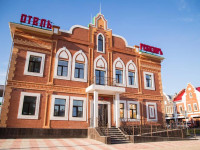 Revizor hotel