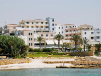 St. George Gardens &amp; Suites