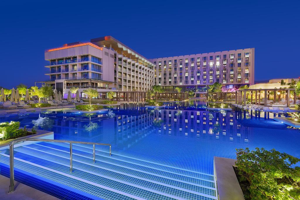 W Muscat hotel 5*
