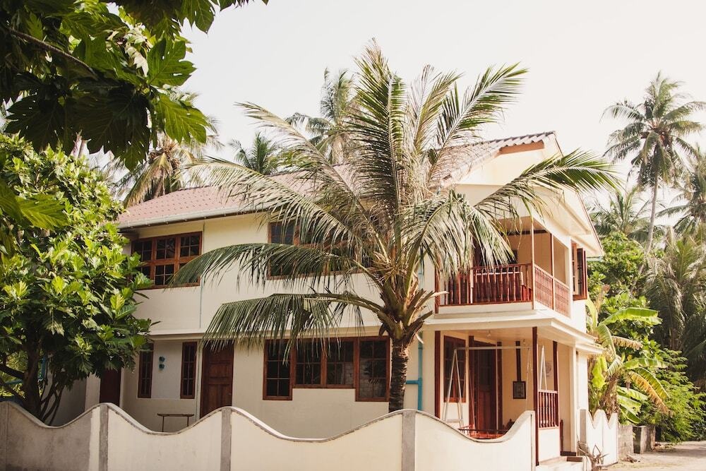 Gurahaana Guest House 2*