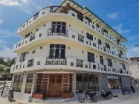 Maaniya Residence 3*