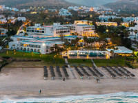 ONE RESORT PREMIUM