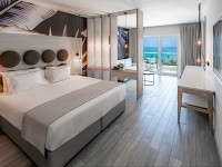 VANGELIS HOTEL & SUITES
