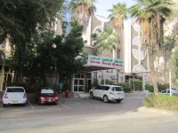 Qurum Beach Hotel 2*