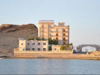 Al Ayjah Plaza Hotel 2*