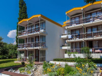 Pavilions Slaven hotel