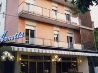 Annetta 3*