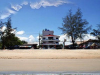 Golden Beach Hotel