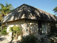 Caicos Beach Condominiums (ex. Ocean Beach hotel and Condominiums) 2*