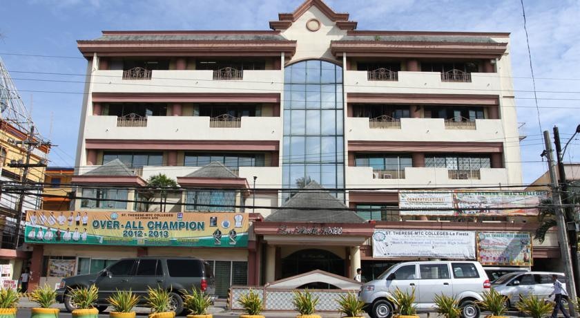 La Fiesta Hotel