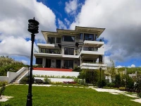 8 Suites by Fat Jimmys 4*