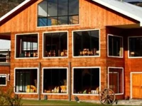 Hosteria Lago Tyndall 3*
