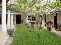 Robin Hill Suites  
