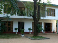Sundaras Resort