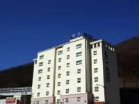 LS Tourist Hotel 3*