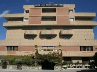 Les Trois Roses Hotel 3*