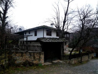Kapitanova House (РљР°РїРёС‚Р°РЅРѕРІР° РҐР°СѓСЃ) 
