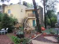 Safed Inn 2*