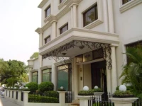 La Place Sarovar Portico Lucknow 3*