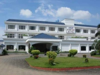 Abad Airport Hotel Cochin 3*