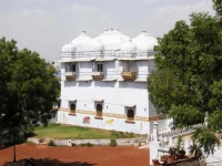 Bassi Fort Palace 3*