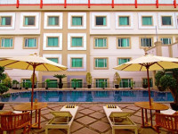 Rocky Plaza Hotel Padang