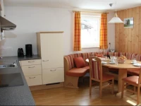 Haus Lutea 1*