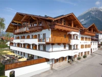 Hotel Huberhof 3*