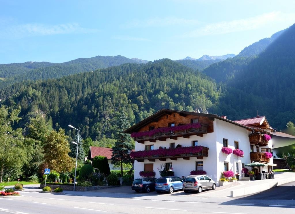 Gastehaus Schrott 2*