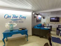 Yellow Bird Hotel 2*