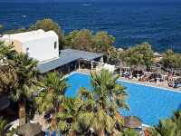 Kamari Beach