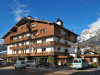 Europa Cortina