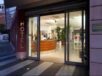 Hotel Domus Expo 3*