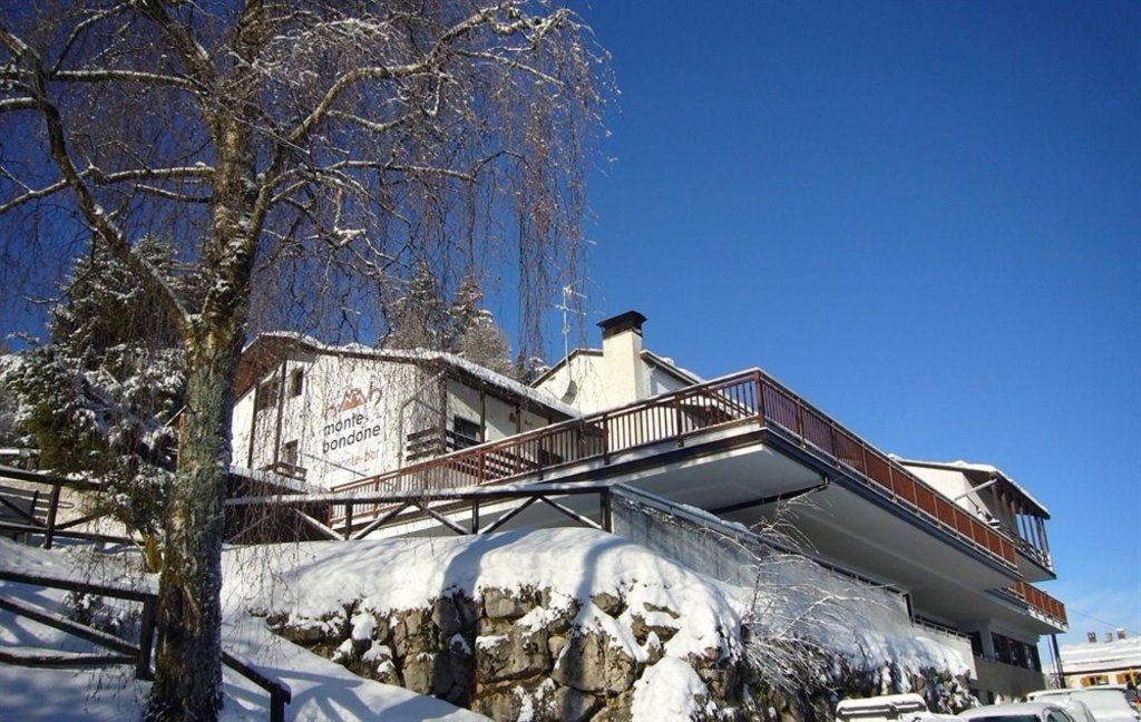 Hotel Monte Bondone 3*